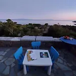 Sophia Paros - Beachfront At Lolantonis Villa