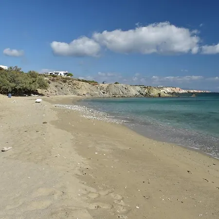 Villa Sophia Paros - Beachfront At Lolantonis *