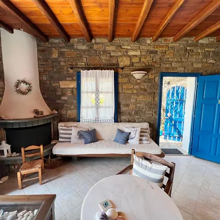 Villa Sophia Paros - Beachfront At Lolantonis Drios