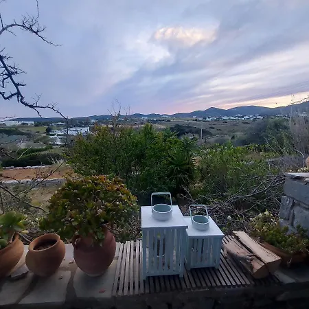 Villa Sophia Paros - Beachfront At Lolantonis *