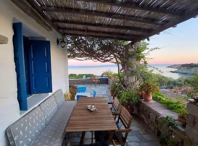 Sophia Paros - Beachfront At Lolantonis וילה