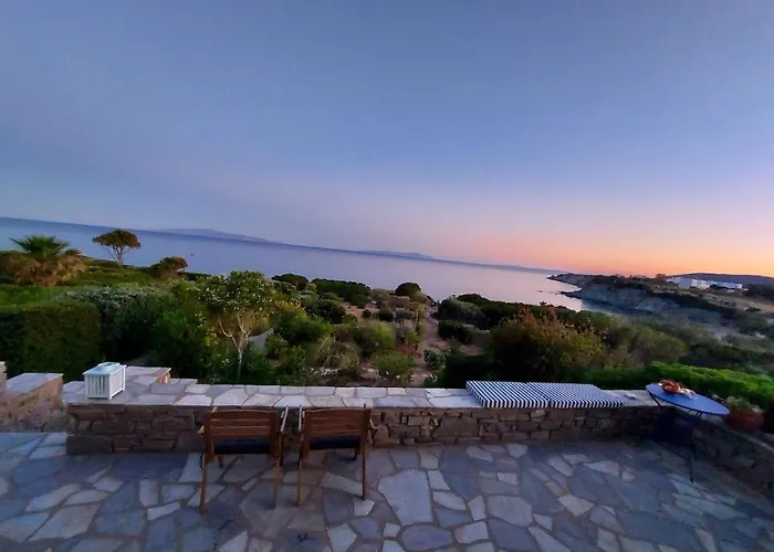 Vila Sophia Paros - Beachfront At Lolantonis