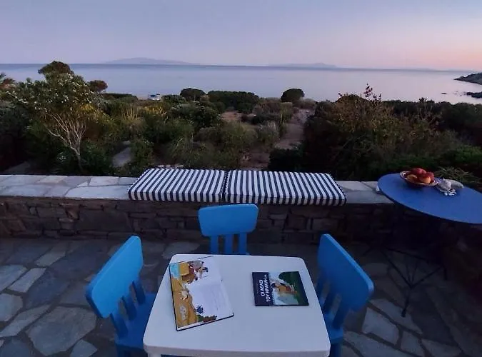 Sophia Paros - Beachfront At Lolantonis וילה