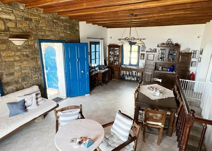 Sophia Paros - Beachfront At Lolantonis וילה *