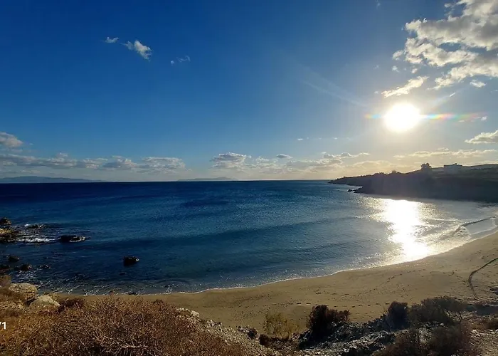וילה Sophia Paros - Beachfront At Lolantonis דריוס